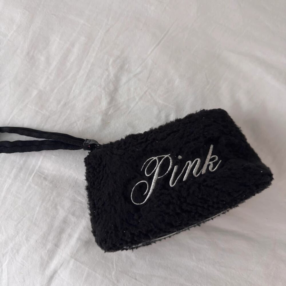 VS Pink Sherpa Cosmetic Wristlet - Picture 5 of 10